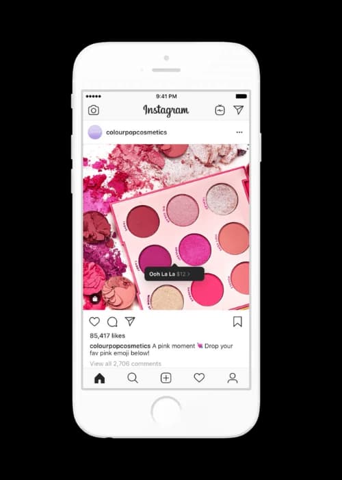 Instagram publication showing a labeled product as an example of virtual showcase
