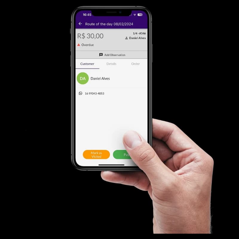 Jarbas showing overdue installment with customer data and action options