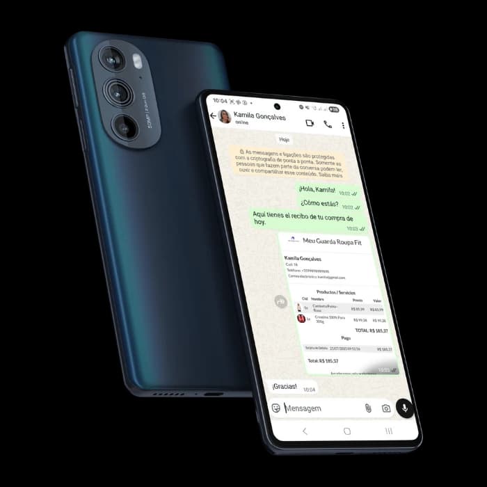 Cliente recibiendo el comprobante de compra enviado por Jarbas por WhatsApp.